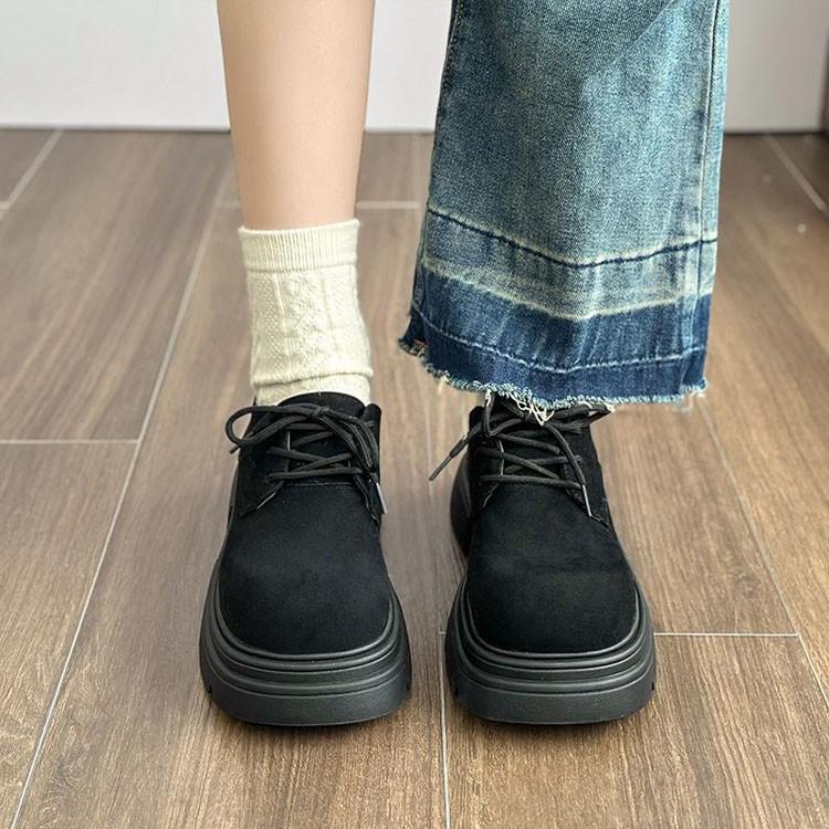 

Коричневые короткие ботинки детские осень и зима 2025 новые ретро британский стиль универсальная платформа-маффин шнуровка большая голова маленькие кожаные туфли 40 чёрный