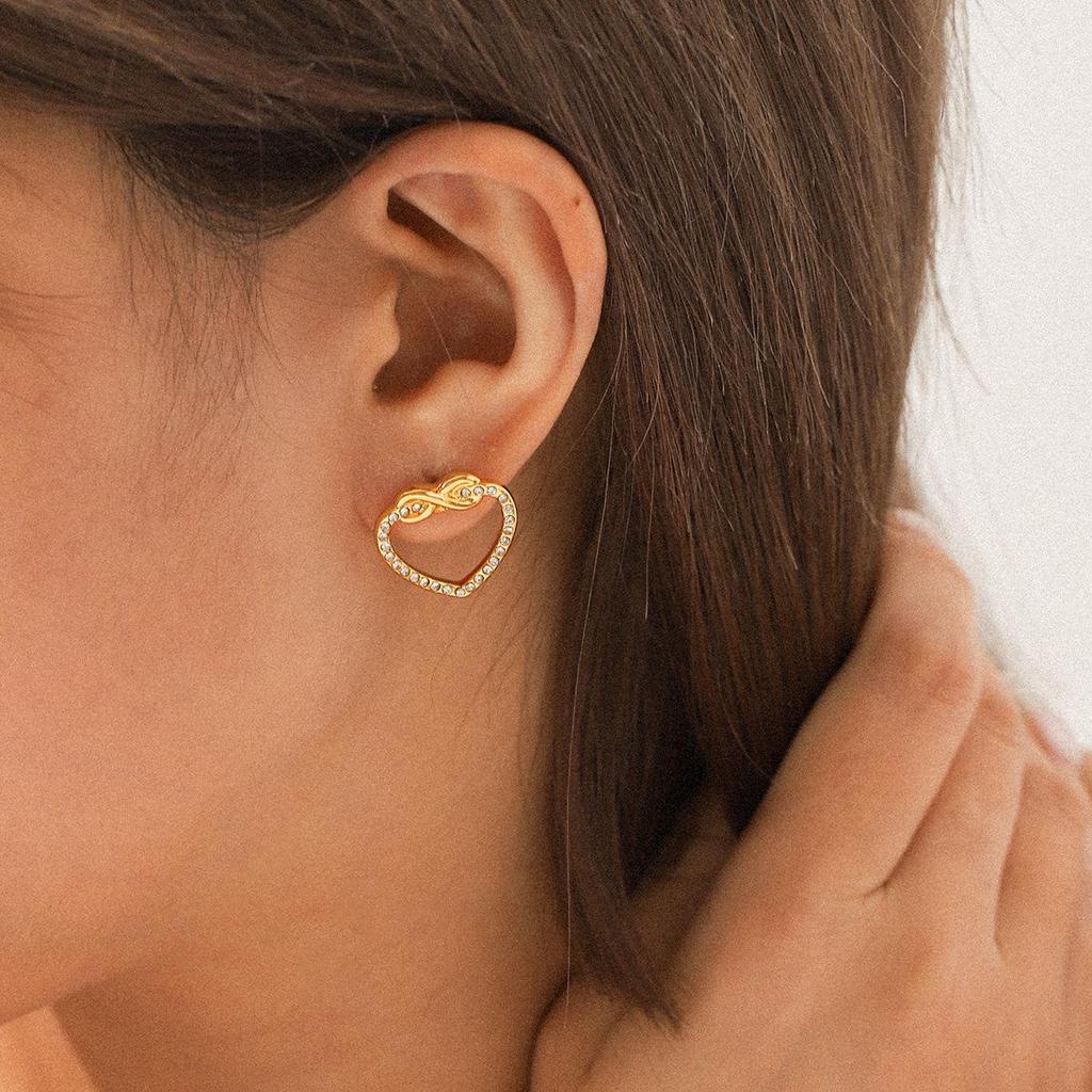 18k Gold Plated Stainless Steel Rhinestone Heart-shaped Earrings with Hollow Design in Sweet Niche Style