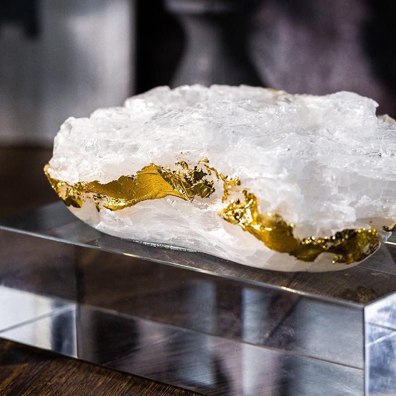 Luxurious Crystal Ore Ornaments: Natural Stone Decorations for Model Rooms, Hotels, and Creative Soft Furnishings