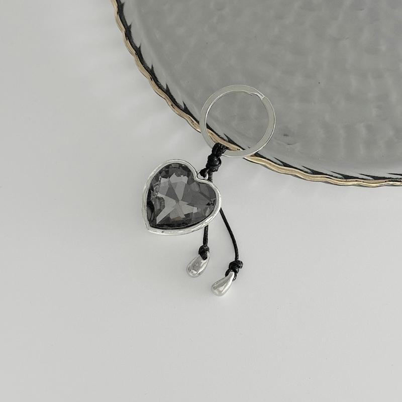 Sturdy Acrylic Rhinestones Keychain With Heart Designs Combines Styles And Durability For Everyday Carry