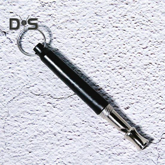 1ks/2ks Psí píšťalka Nastavitelná ultrazvuková píšťalka pro psy s lanyardem Professional Recall Psí výcviková píšťalka pro zastavení štěkání pro všechna plemena psů