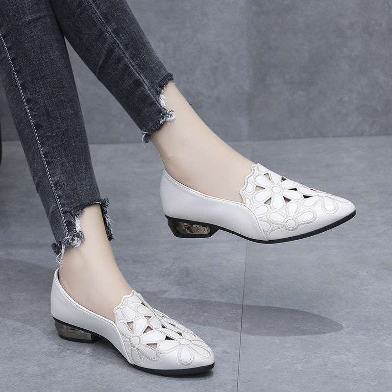 Single Shoes Female Real Soft Leather 2025 New Hollow Breathable Embroidery Four Seasons Women's Mother Shoes Thick Heel Soft Sole Work Shoes
