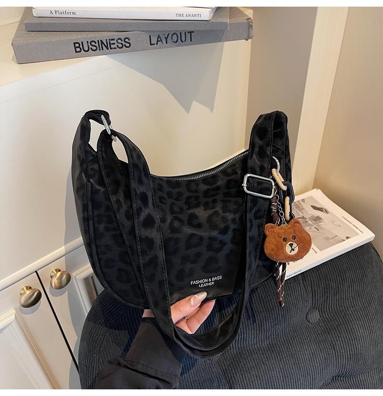 2025 новая мода простая мода большая вместимость сумка-пельмень нишевая ретро леопардовый принт одно плечо через плечо сумка тренд