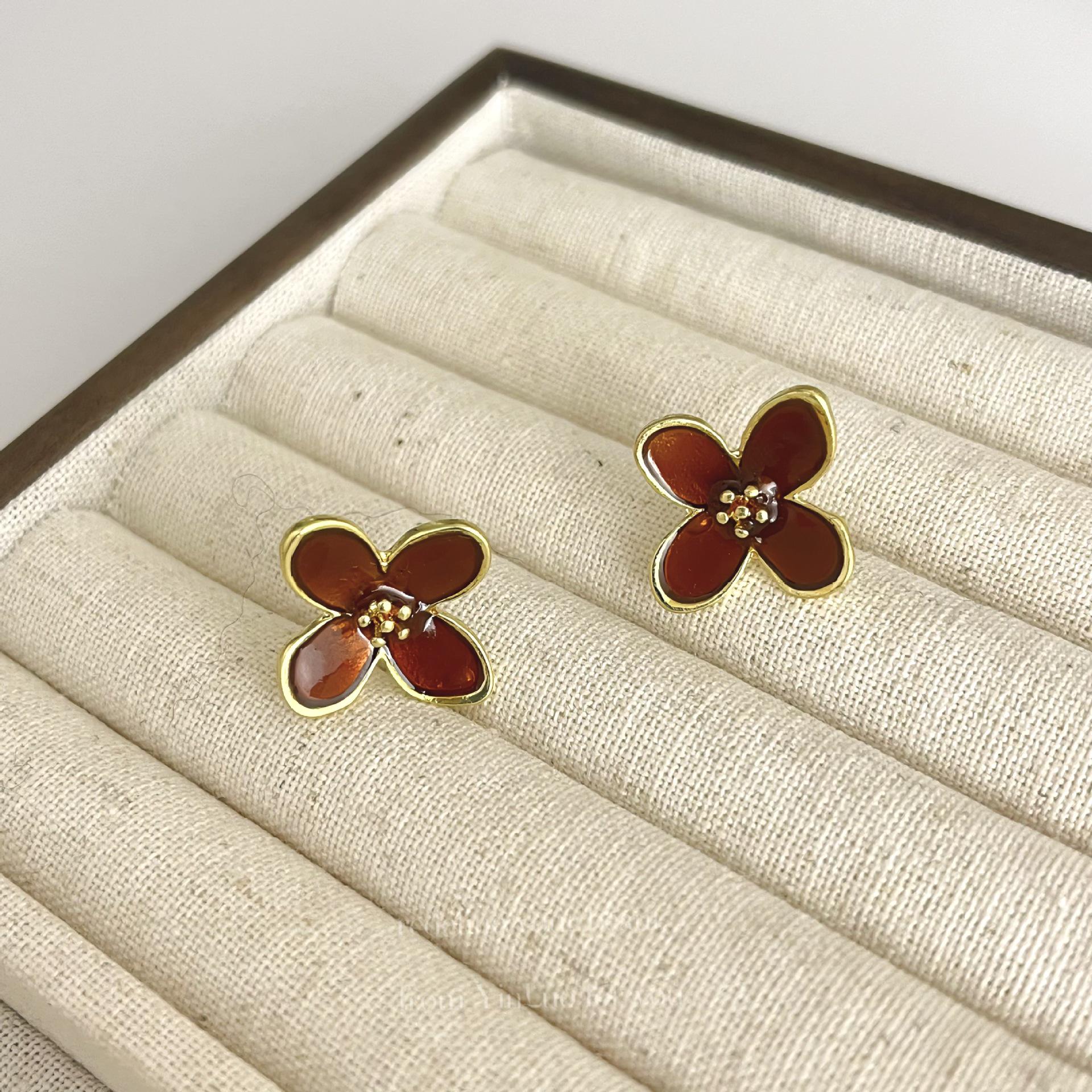 

«Серьги-иглы Майяра 925»: Янтарный жемчуг в стиле ретро для осени/зимы