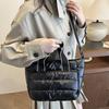 Quilted Shoulder Bag Nylon Down Padded Ladies Messenger Bag Fashion Casual Large Capacity Handbags for Winter Female Tote
