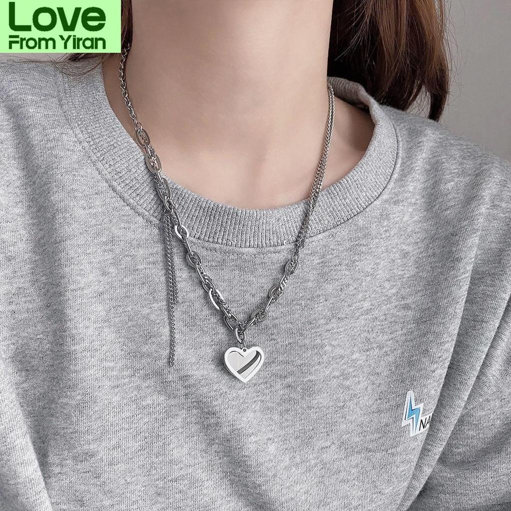 Color Peach Heart Women Pendant Necklaces Light High End Love Sweater Chain New Arrival Niche Design Sense Clavicle Chain JewelrLuxury Pendant