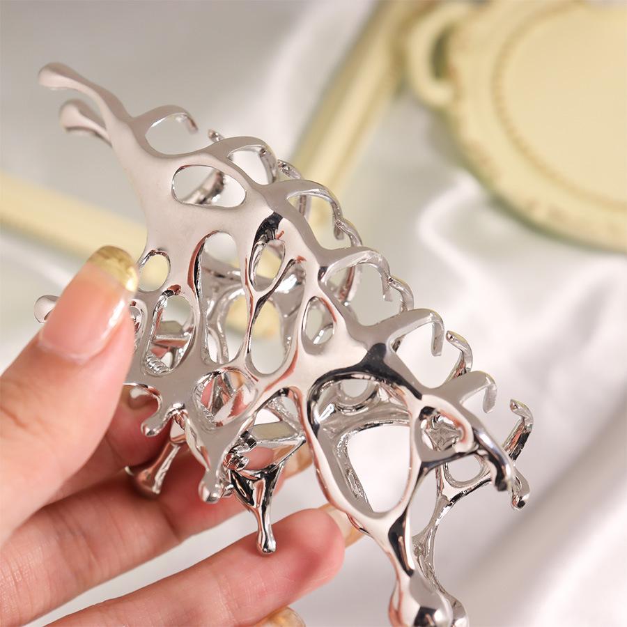 1pc Advanced Metal Liquid Hair Claws, Women's Hair Volume, Multiple Discs, Hair Clips, Hair Accessories, Temperament, Headwear