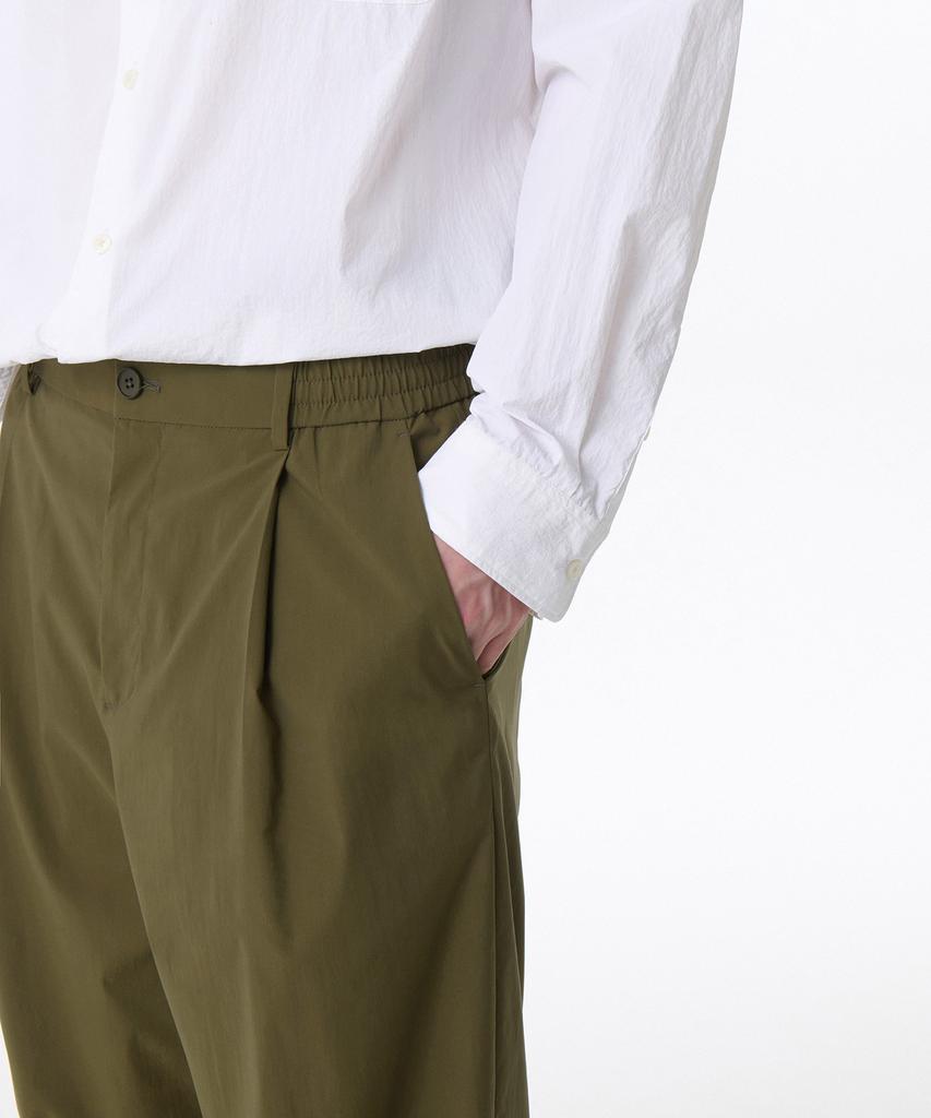 MUSINSA STANDARD Solotex One-Pleat Wide Comfort Elastic Waist Pants [Khaki]