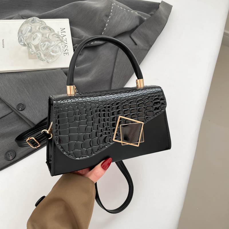 

Premium bag women s autumn new commuter armpit bag fashionable simple niche design shoulder messenger bag