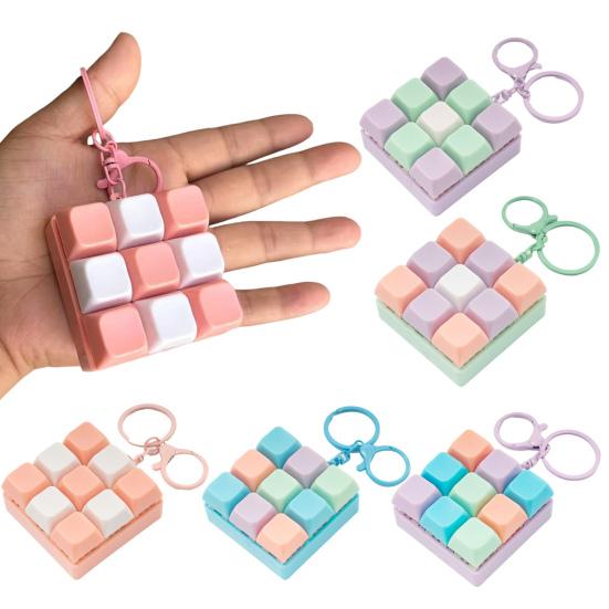 9-Keys Fidget Keyboard Keychain Stress Anxiety Relief Keyboard Clicker Keychain Portable Decompression Button Sensory Toy