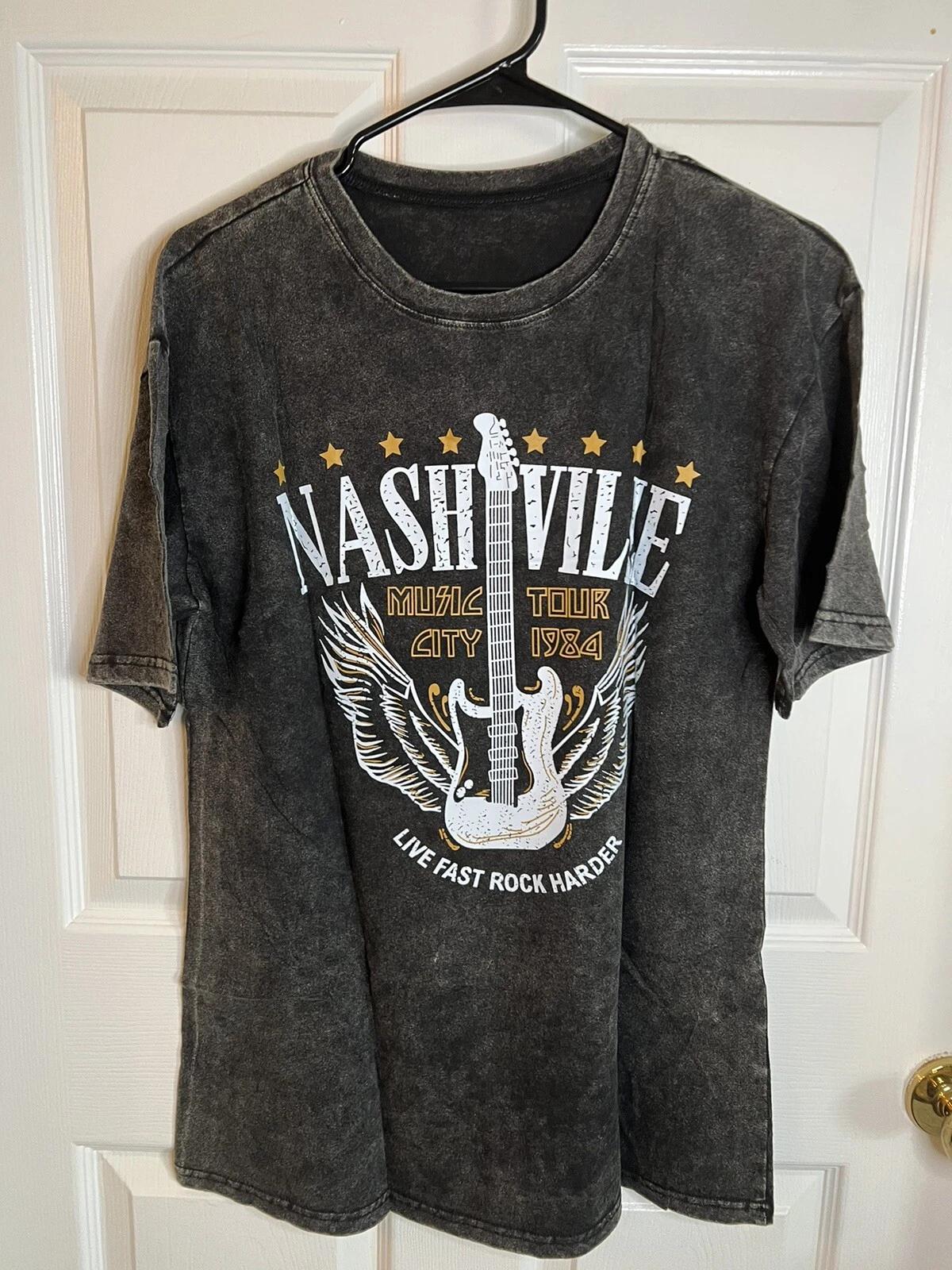

Nashville Graphic Short Sleeve T-shirt Size Medium NWOT 4XL