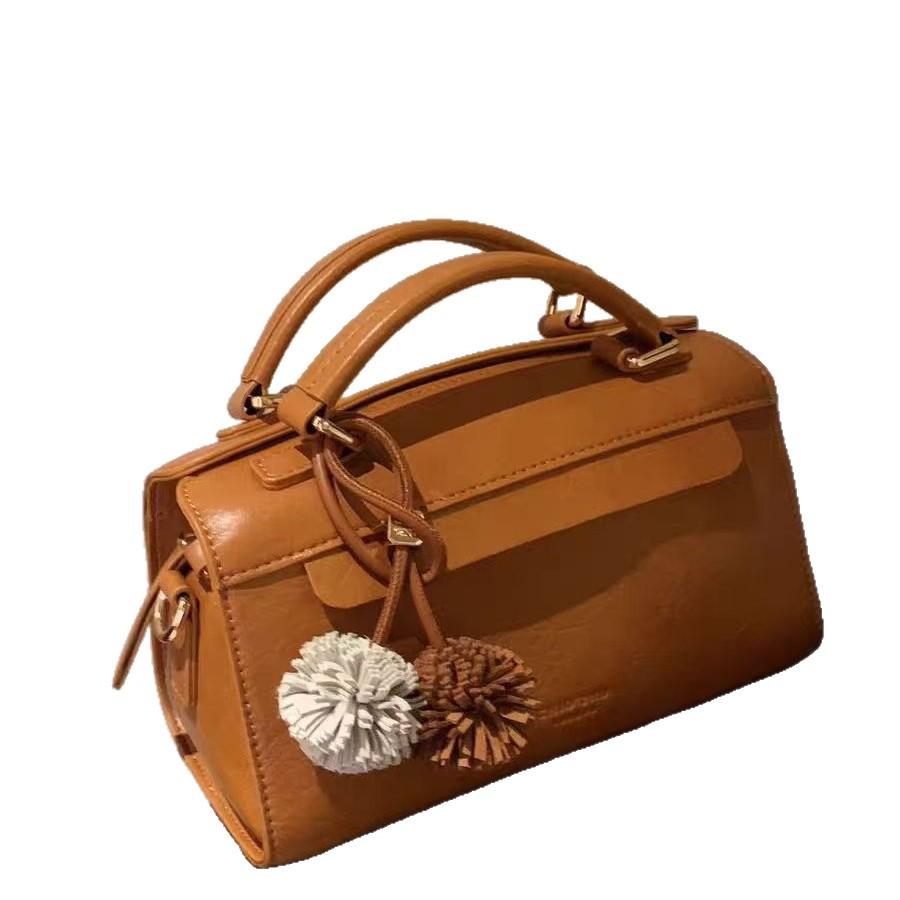 Nanfeng çok yönlü günlük Barcelona el çantası kadın 2025 yeni üst düzey atmosferik anne çantası postacı çantası