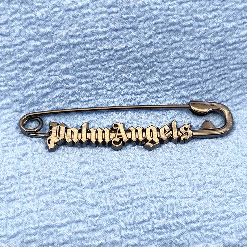 

Adjustable Anti-Exposure English Letter Brooch Pin for Clothing