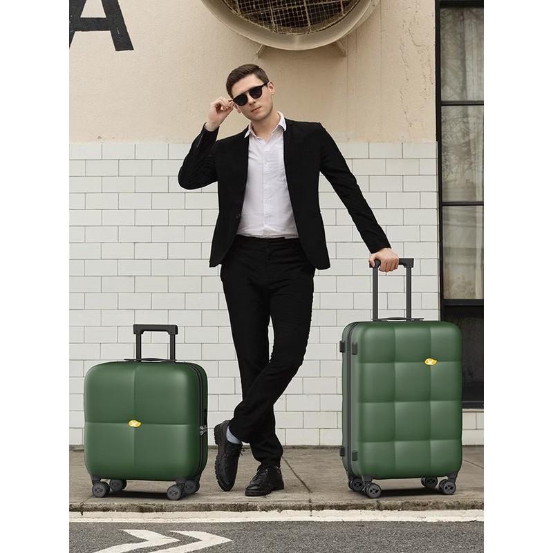 

MGOB Stylish Scratch-Resistant Hardside Luggage