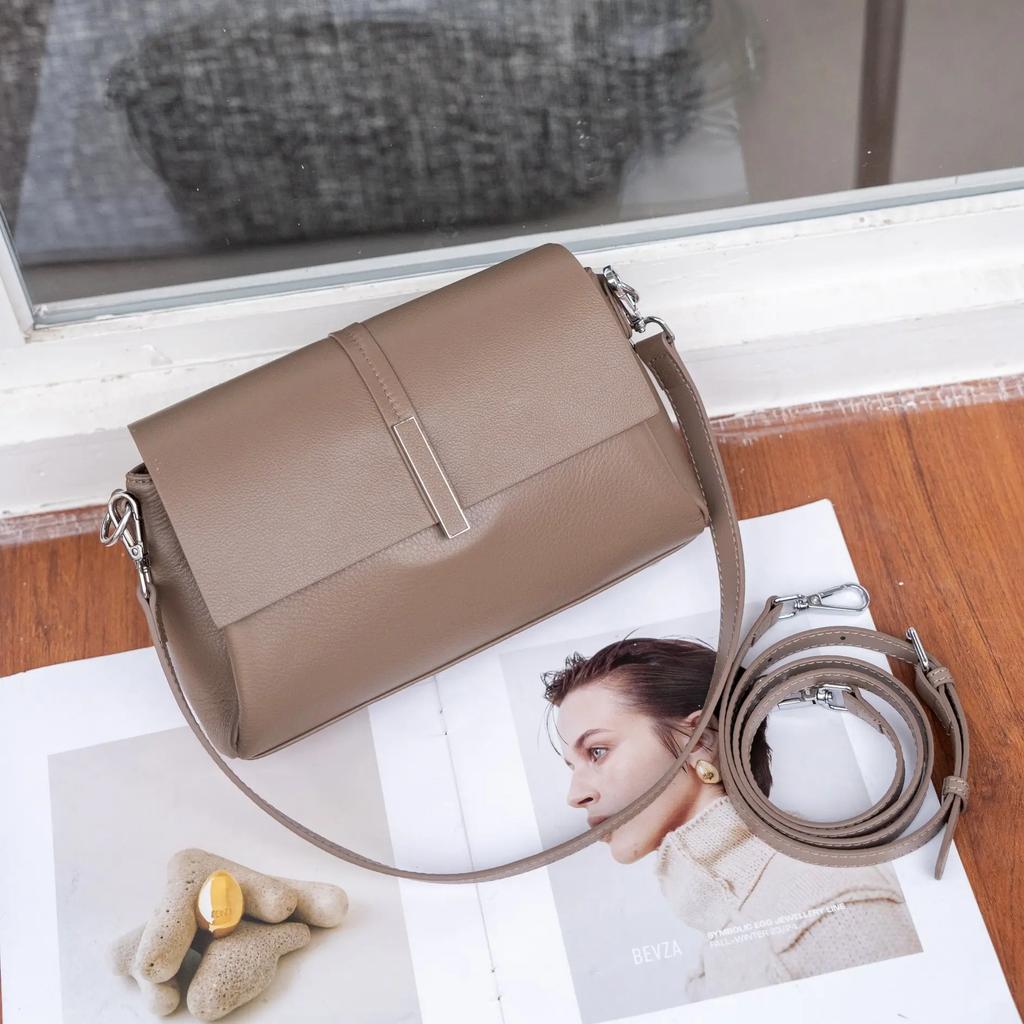 Natural Cow Leather Simple Fashiable Shoulder Bag for Women, Versatile Commuting Small Square Crossbody Bag Underarm Handbag