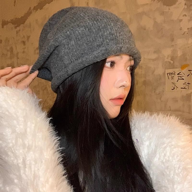 Curled wool cold hat Internet celebrity hat women's autumn and winter plush knitted face small pile hat big head circumference head hat