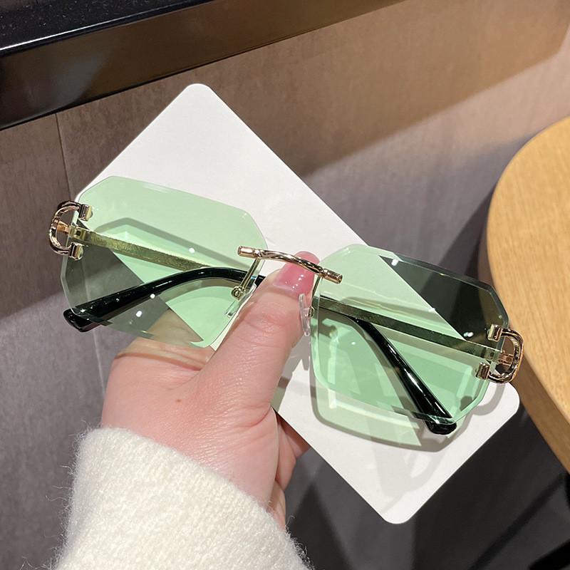 Unisex Geometric Metal Frame Sunglasses With Tinted Ac Lenses For Trendy Street Style
