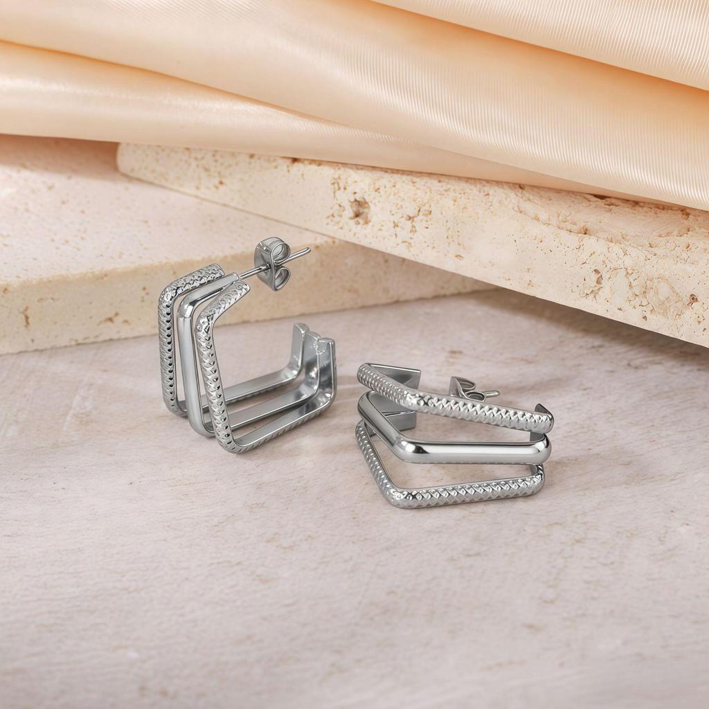 European & American Retro Geometric Hoop Earrings in Titanium Steel with 18K Texture - High-End Niche Design, Trendy Style for Women