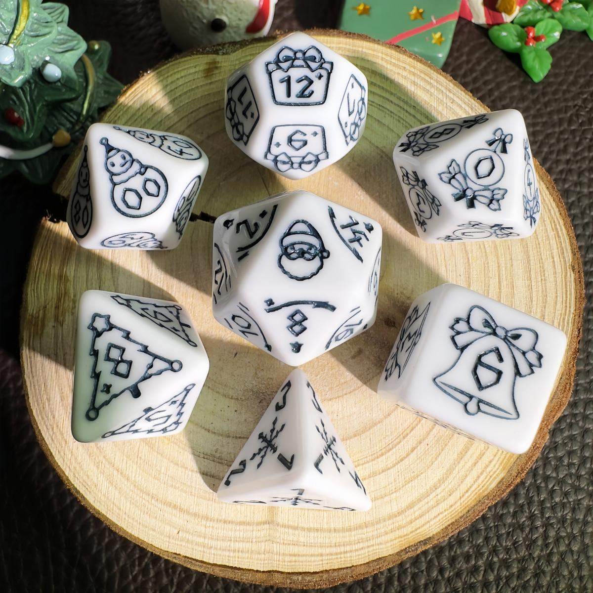 

Набор из 7 кубиков DND на рождественскую тематику, многогранные кубики для DND RPG, аксессуары для настольной игры