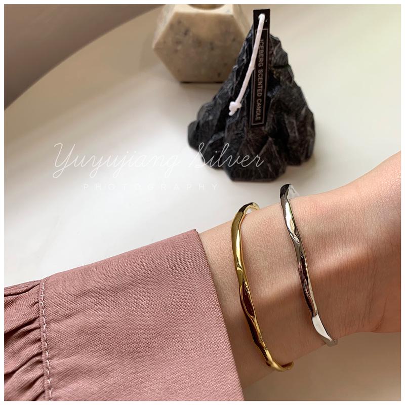 Minimalist Korean Style Silver-Plated Irregular Textured Open Bangle for Women – Light Luxury Plain Design