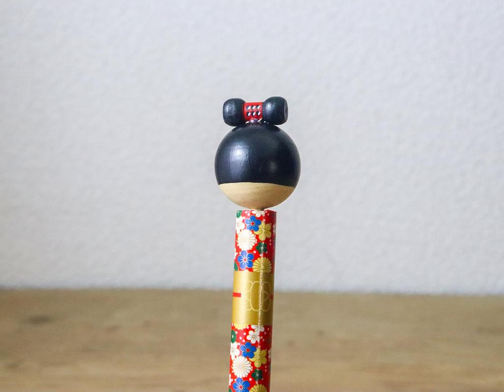 Traditional folk art Japanese souvenir Kokeshi ballpoint pen set of 12 3 3 (6 red, blue, yellow)