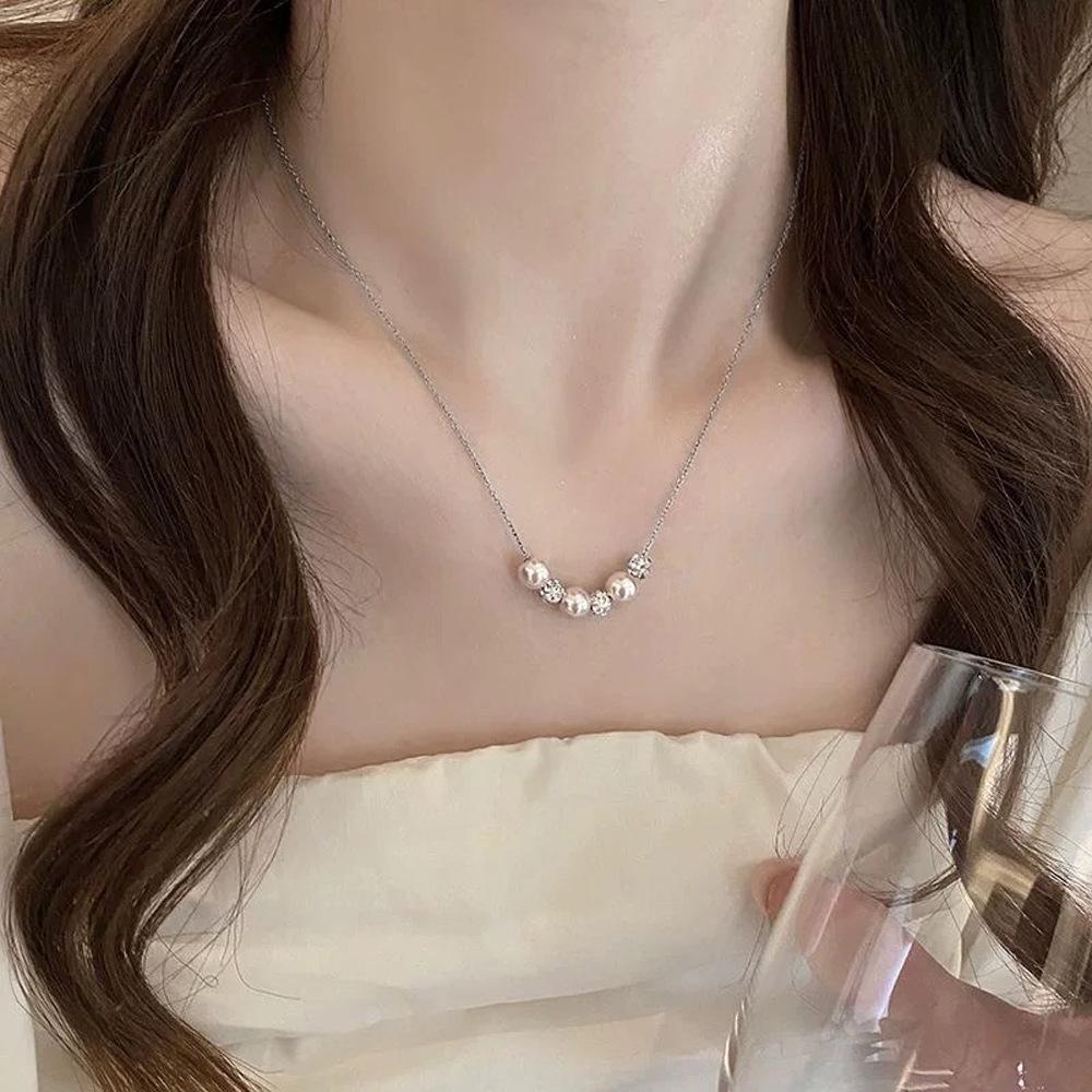 S925 Sterling Silver Manta Rose Purple Pearl Necklace with Diamond Ball Pendant - Women's Elegant French Light Luxury Clavicle Chain.