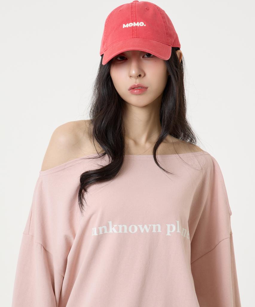UNKNOWN PLANET Off-Shoulder Logo Langarm-T-Shirt Rosa