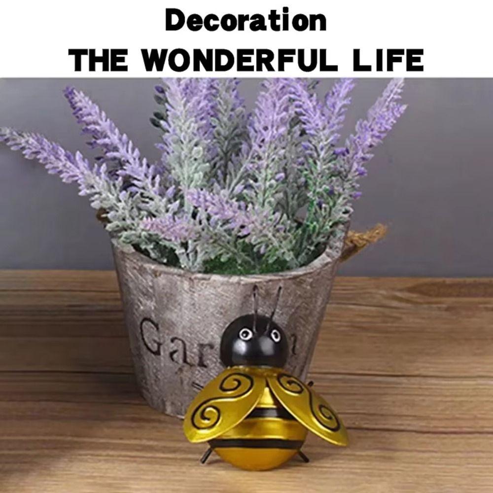 Cartoon Bee Wall Art Ornaments Unique Little Bee Statue Funny Wall Hanging Sculpture Home Decor
