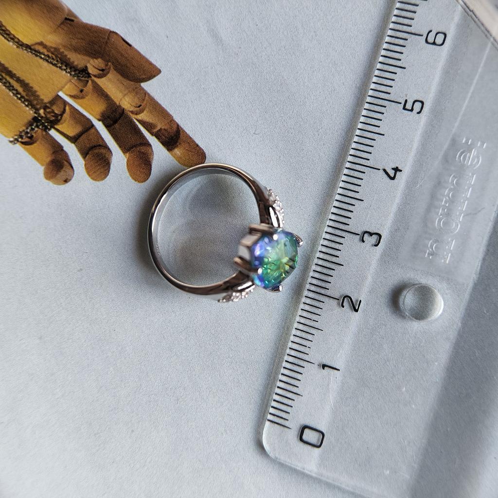 Серебряное кольцо с мистик топазом 3.492ct, вес изделия 3,47 гр (2203773)