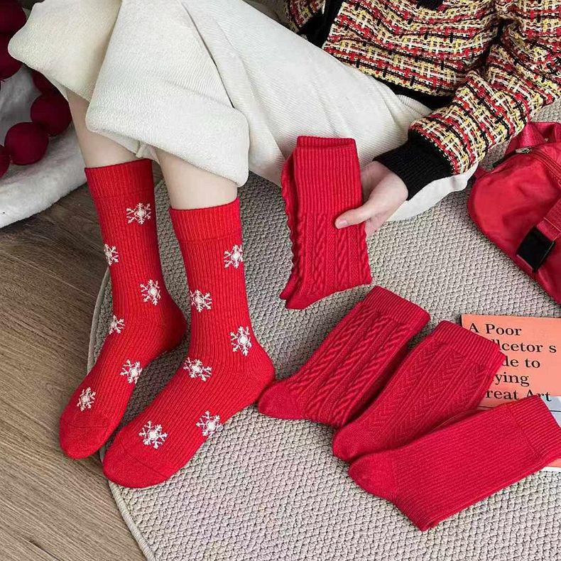 2025 Zodiac Year Red Mid-Calf Cotton Socks: Sweat-Absorbing, Thickened, Warm, and Anti-Odor