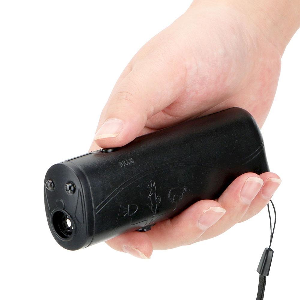 Pet Dog Repeller Dog Training Ultrasonic Equipment Anti Barking Stop Barking Living Room with LED Flashlight