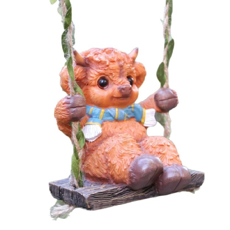 Hanging Highlands Cow Sculptures Swing Cow Statues for Garden Outdoors Highlands Cow Figurines for Balcony Ornament 1