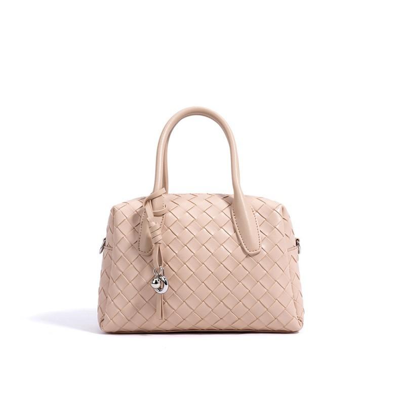 

Top Layer Cowhide Woven Handbag Trendy Crossbody Bag Niche High-end Women s Boston Single Shoulder Bowling 23x10x15cm