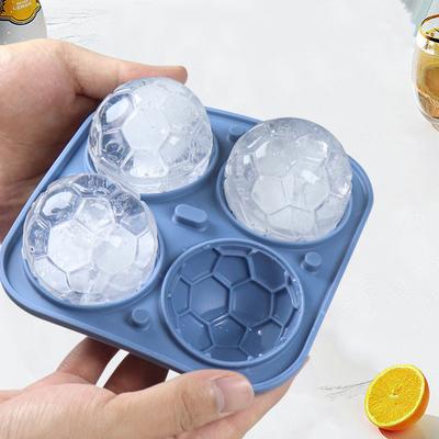 4 Fächer Silikon-Eisgitter Fußball-Eiswürfelform mit Deckel Großer Eiswürfelbereiter für Whiskey-Cocktails Küchen-Bar-Werkzeug Zubehör