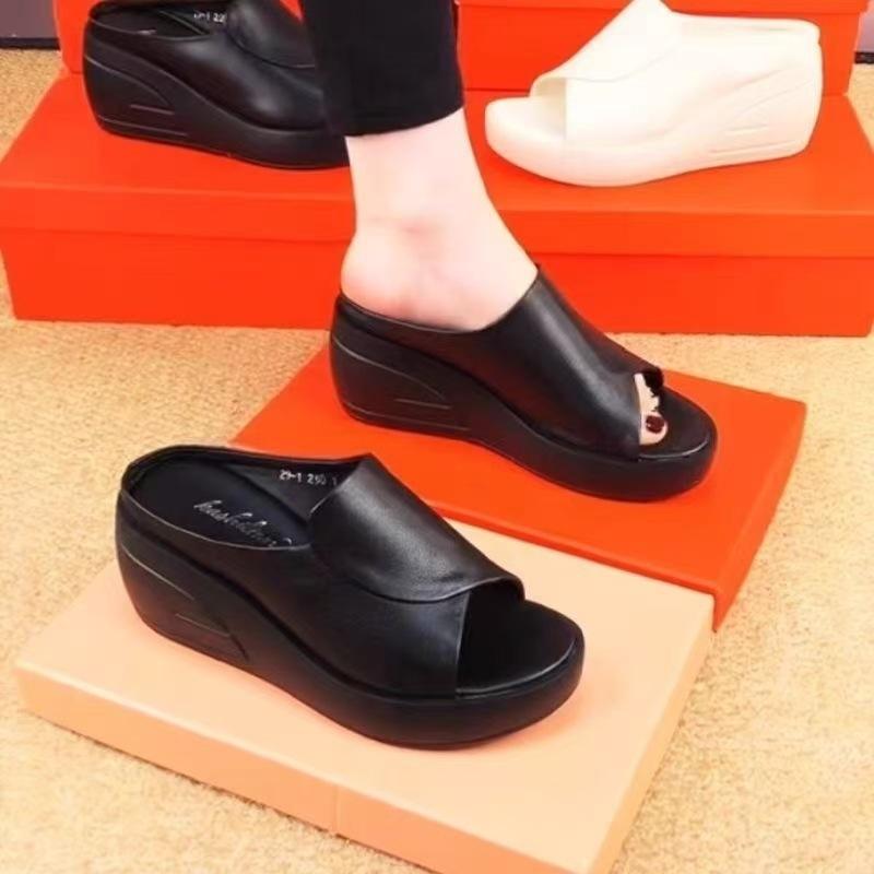 

New soft leather non-slip and wear-resistant mother slippers women s summer 2025 waterproof platform thick bottom fashion outer sandals 35 чёрный