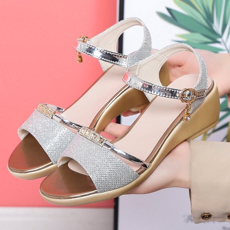 

МОДНЕ ВЗУТТЯ Чоловічі дихаючі спортивні кросівки Спортивне взуття для бігу Відкритий жіночий теніс Тренажер для тренажерного залу 40 срібний