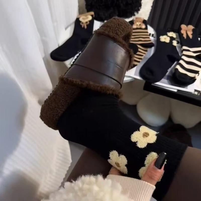 5 Pairs of Female Autumn and Winter New Style All Match Smiling Face In Tube Socks