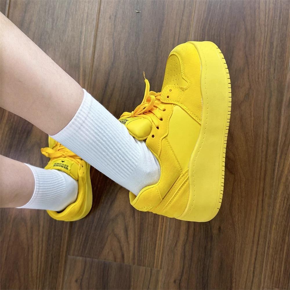 Internet celebrity explosion yellow board shoes women 2025 new autumn dopamine platform heightening casual shoes ins trendy women