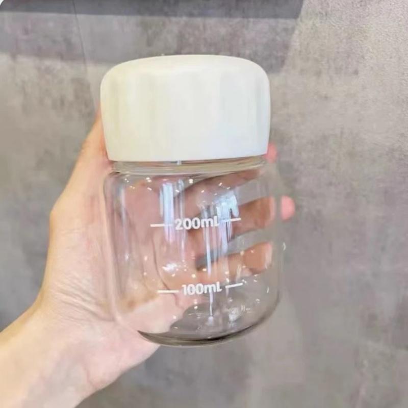 

300 мл Маленькая бутылка для воды Пластиковая Портативная Герметичная Кружка Стакан для питья сока и молока со шкалой Подходит для улицы, кухни, школы 300ML белый