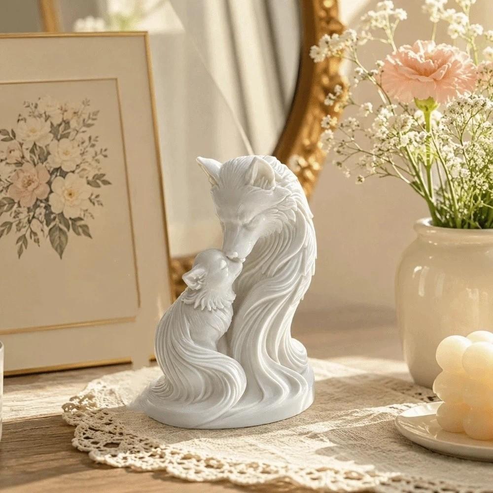 Home Decoration Cat Statue Kawaii Desktop Ornaments Creative Wolf Statue Living Room