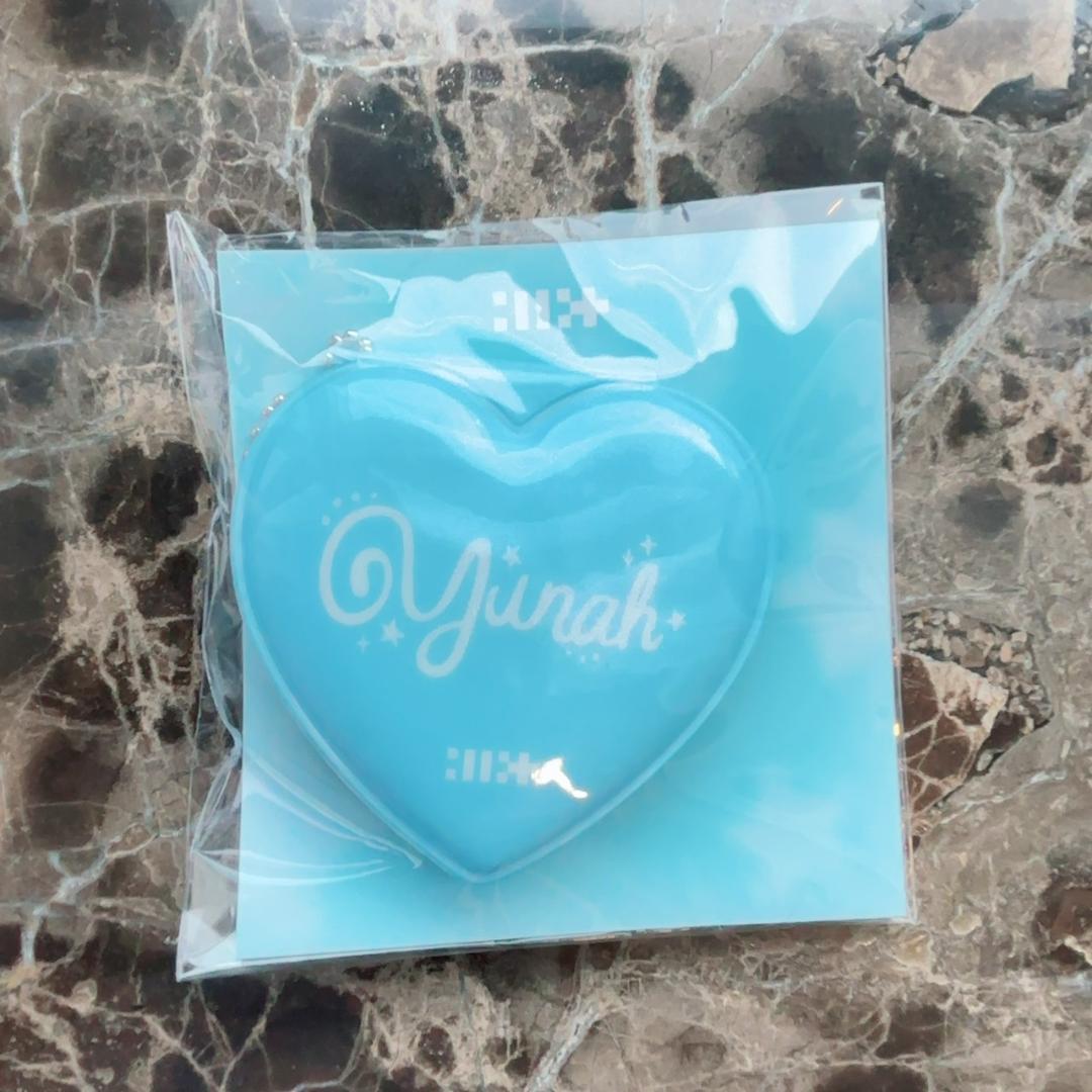 

[Б/У] ILLIT Мини-фолдер для фотографий Юна Блеск День Корейская фан-встреча