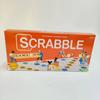 Gioco da Tavolo Scrabble, Classico Gioco di Parole per Bambini dagli 8 Anni in Su, Divertente Gioco per Famiglie per 2-4 Giocatori, Il Classico Gioco di Parole Crociate