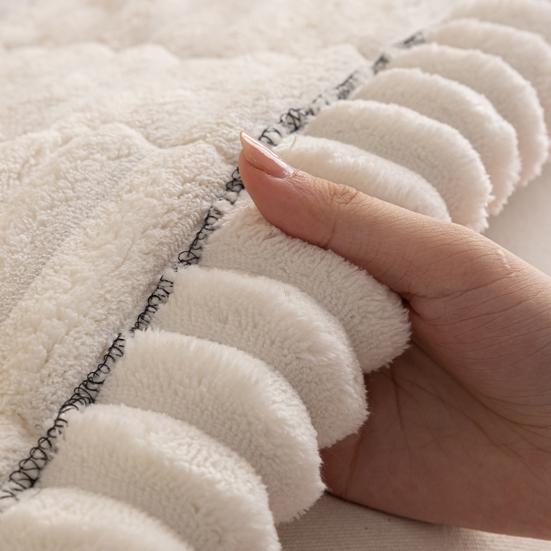 Yousheng Sofa Cover Washable Non-Slip Couch Throw Soft Thick Pet-friendly Sofa Protector Gift for Pet Owners And Their Furry Companions