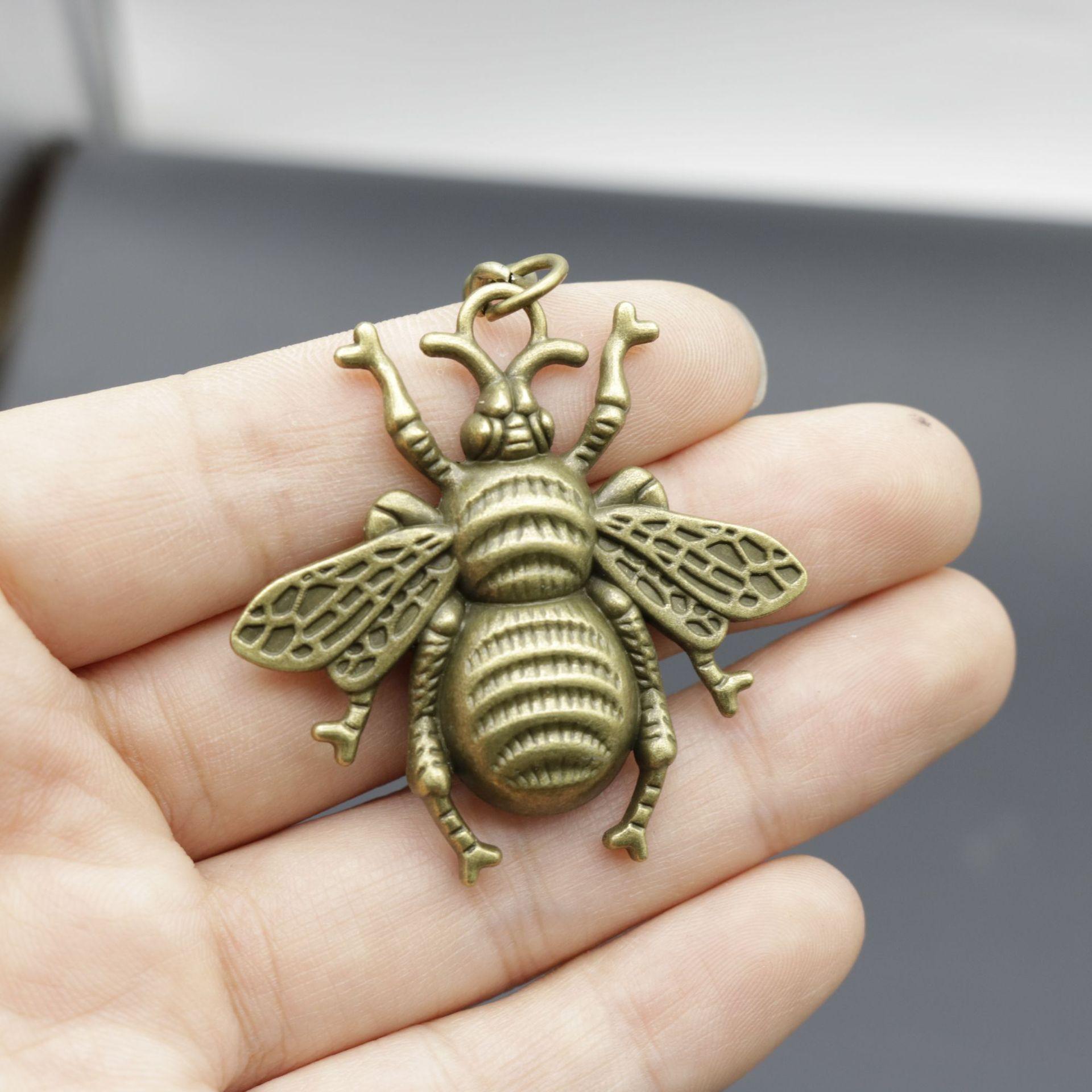 

Горячие продажи ювелирных изделий, минималистский кулон-брелок в виде пчелы one size