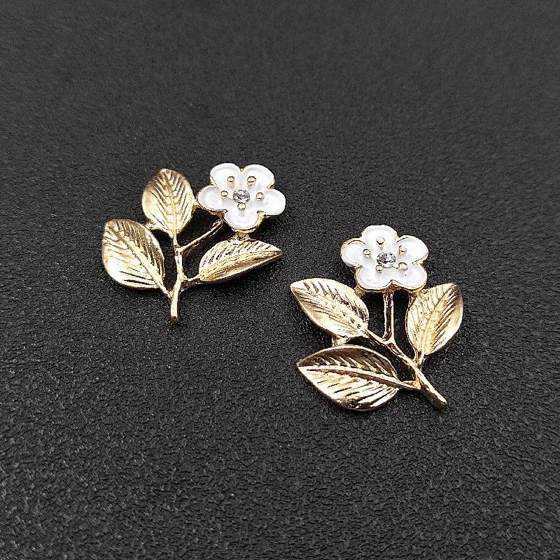 Engood 100Pcs Rhinestone Flower Leaves Button Sewing Trim Embellishments Craft Buckles DIY Hair Accessoriess Wedding Decoration