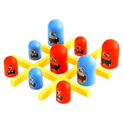 משחק מבוכים מטריושקה ומשחק שחמט לכיף משפחתי אינטראקטיבי