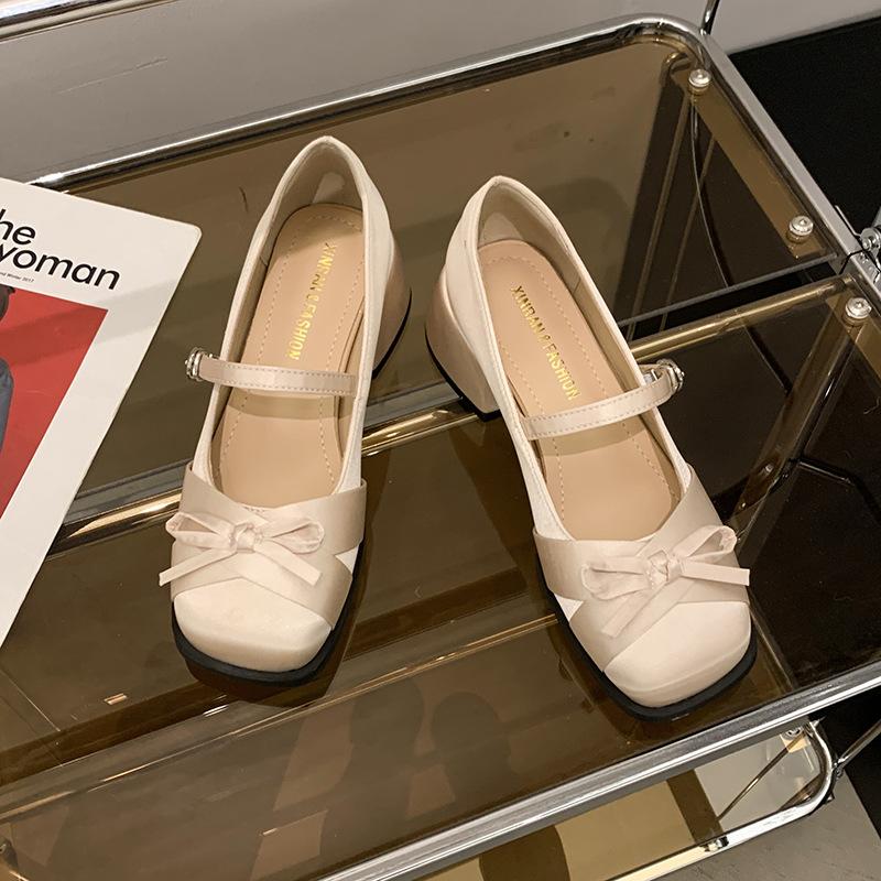 

Jia Bufake Mary Jane shoes women s 2025 new spring shoes medium heel women s shoes French thick heel square head high heel single shoes 40 шампанского