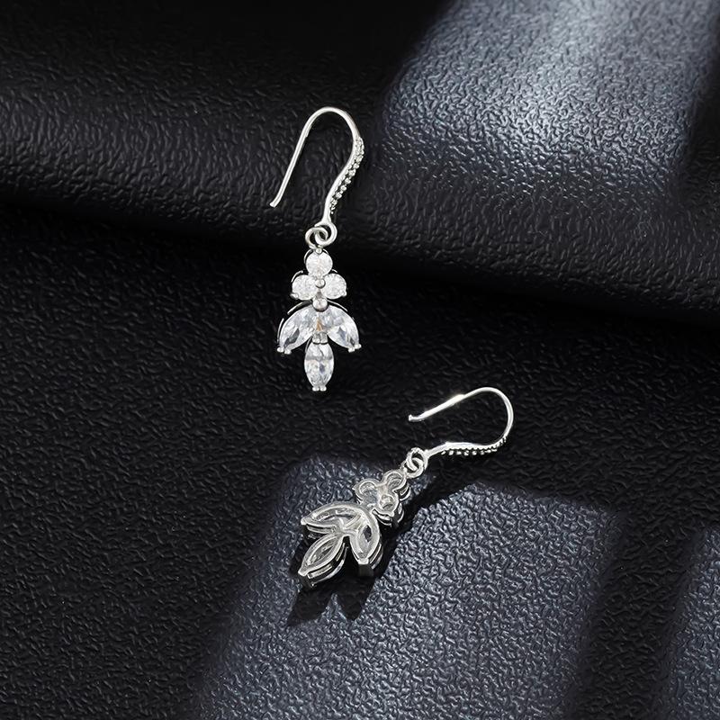 Fashion Small Fresh Ear Hook Copper Inlaid Zircon Women's Earrings High-end Elegant Temperament Stud Earrings Versatile Jewelry