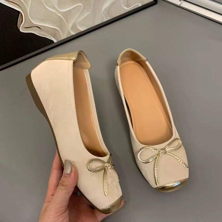 French 2025 Autumn New Soft-soled Square Head Shallow Mouth Bow Flat-soled Ballet Shoes Chinese Retro Single Shoes Women