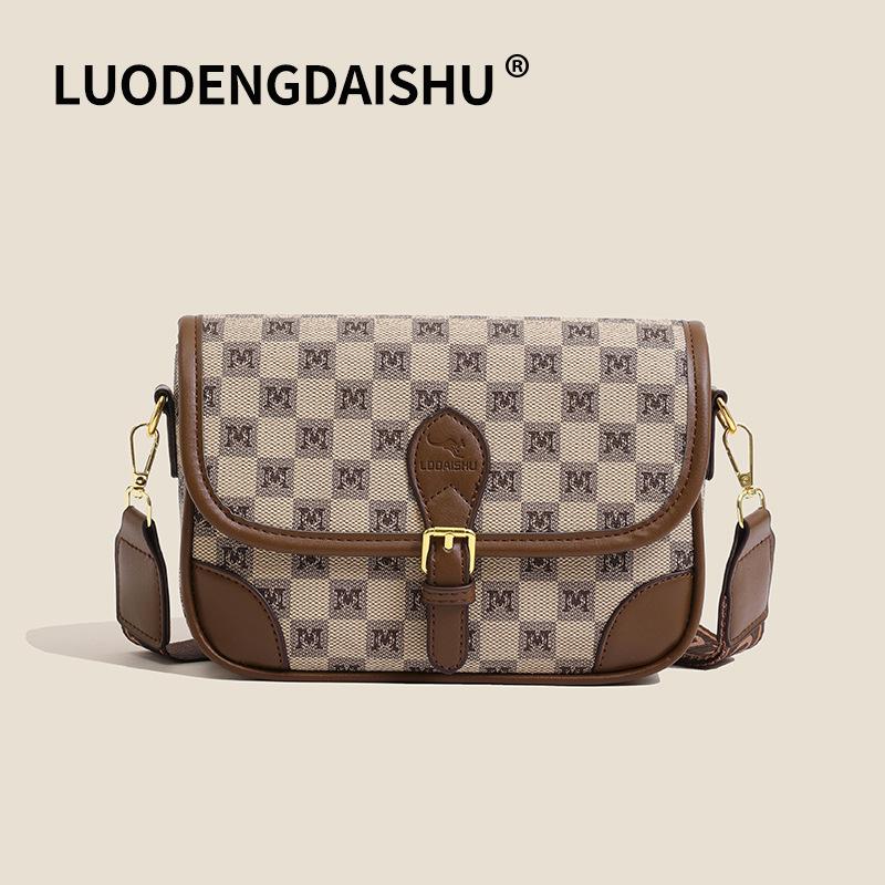 

Women s bag new high-end fashion shoulder bag baguette versatile women s messenger bag women s bag